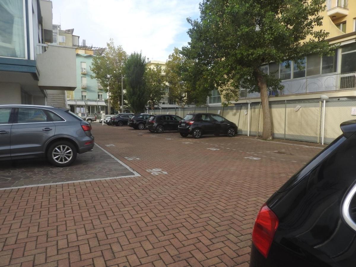 Hotel Aristeo Rimini Eksteriør bilde